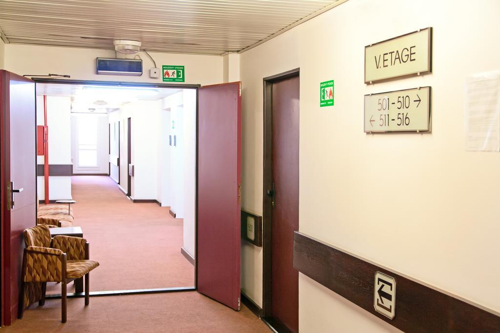 Hotel Merkur - Jablonec Nad Nisou Exterior foto